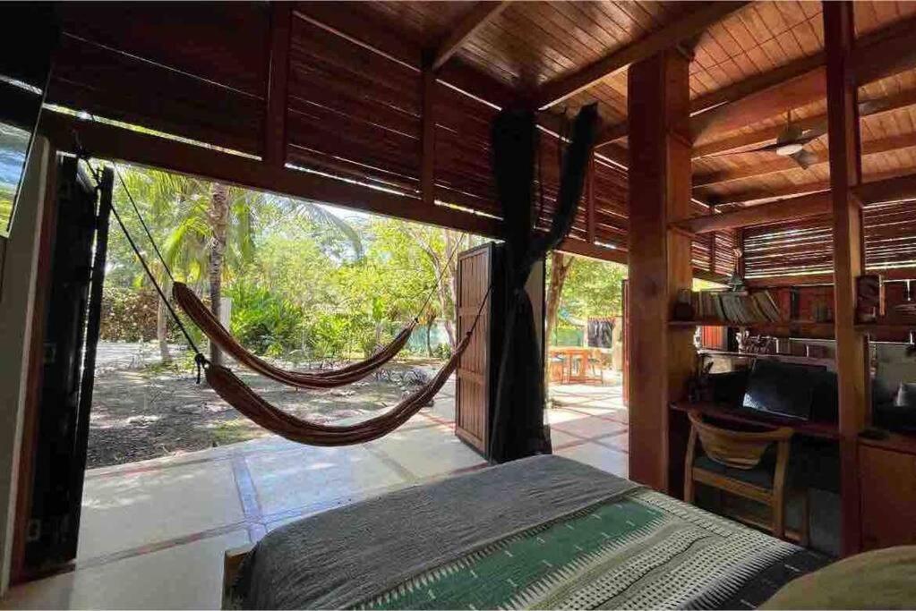 Private NEW beach house with garden photo 1