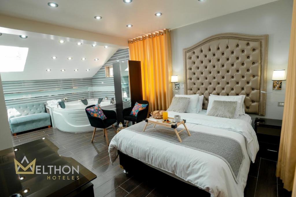 Hotel Melthon Class photo 1