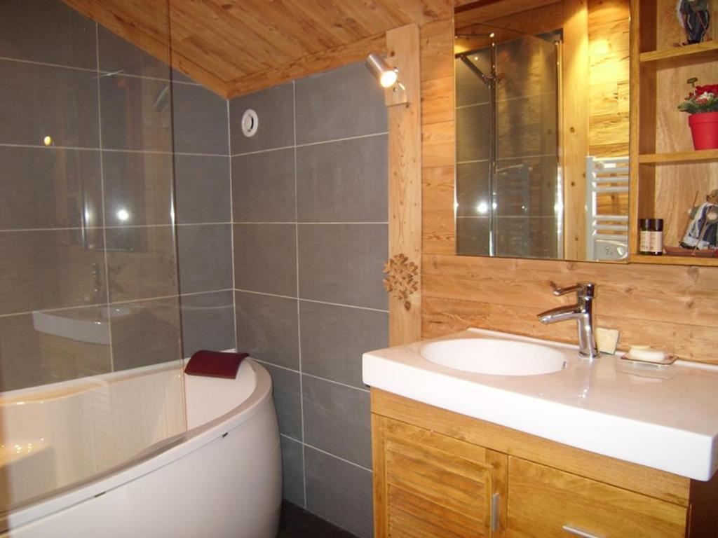 Chalet Crest-Voland, 6 pièces, 8 personnes - FR-1-733-37 photo 3