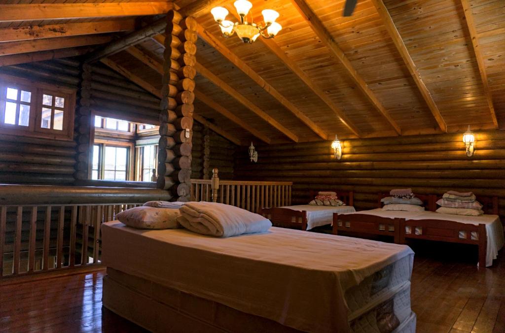 Log Cabin House photo 1