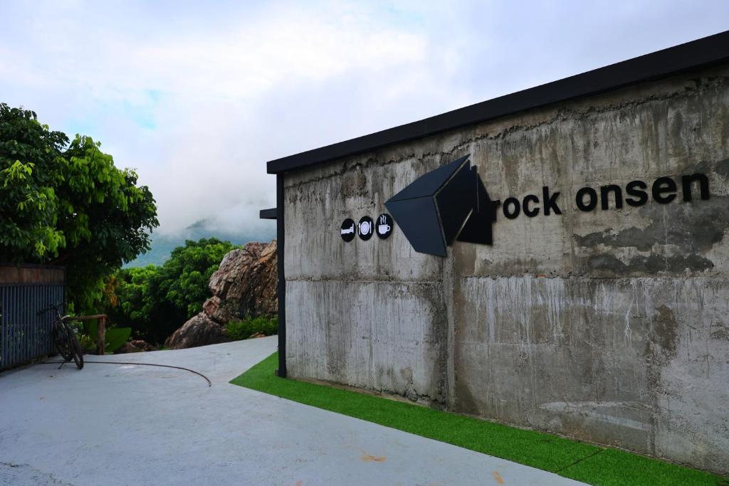 Rock Onsen, Chiang Mai