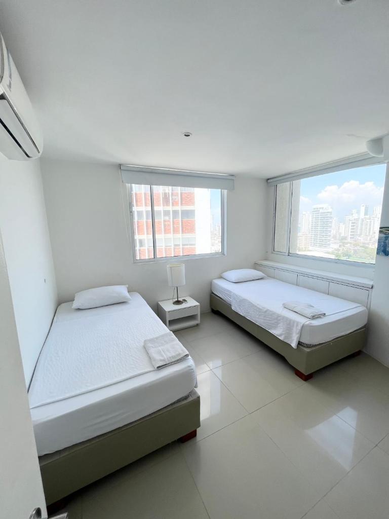 2tc19 Apartment In Cartagena In Front Of The Sea 2 Bedrooms With Air Conditionin photo 2