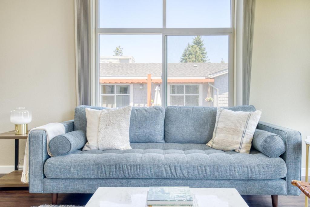 Mountain View 1BR w Pool Gym nr Target TJ SFO-590 photo 2