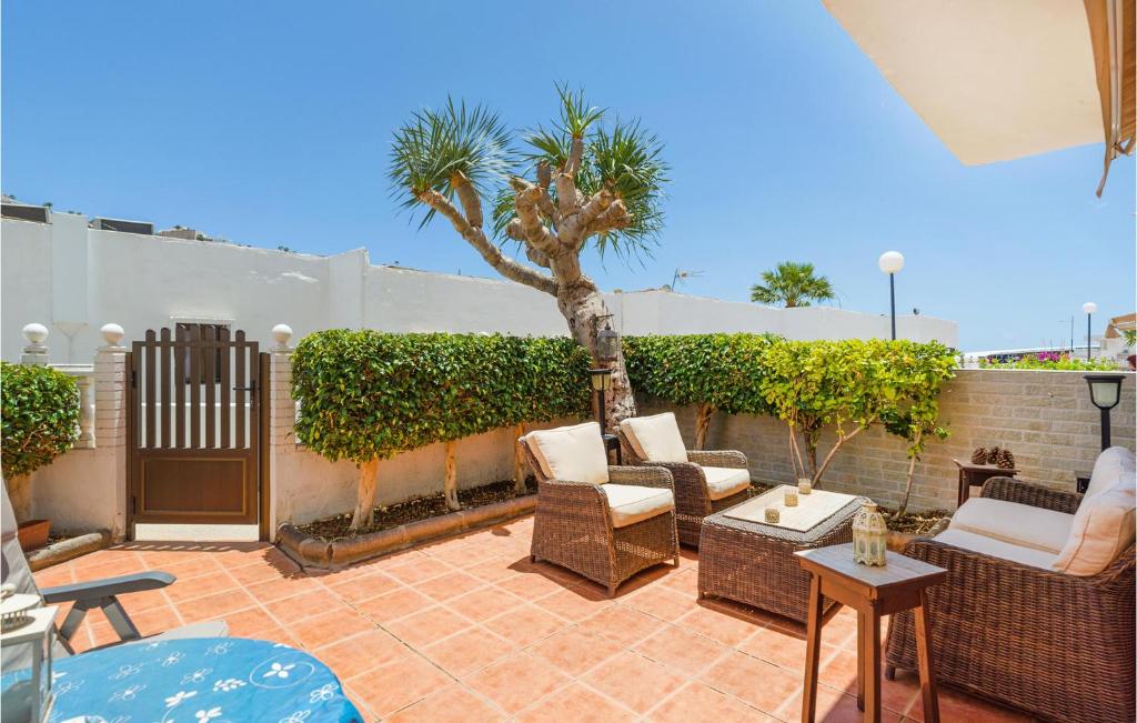 Awesome Apartment In Mogan With Outdoor Swimming Pool, Wifi And 2 Bedrooms photo 1