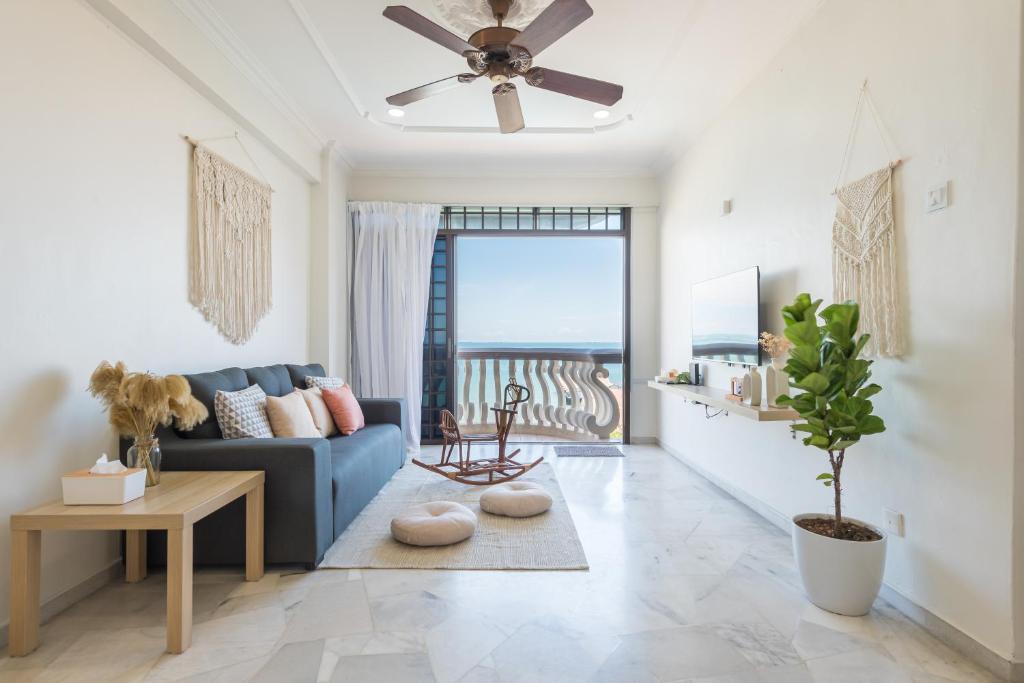 PortDickson Cozy Muji Home 10Pax3BR 1min to beach photo 2