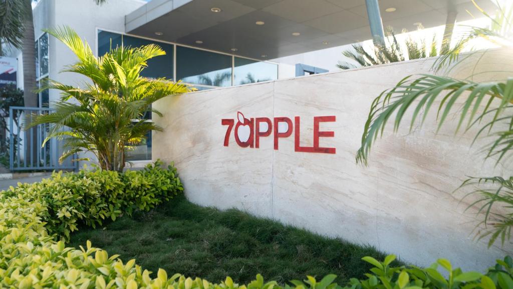 7 Apple Hotel Aurangabad photo 2
