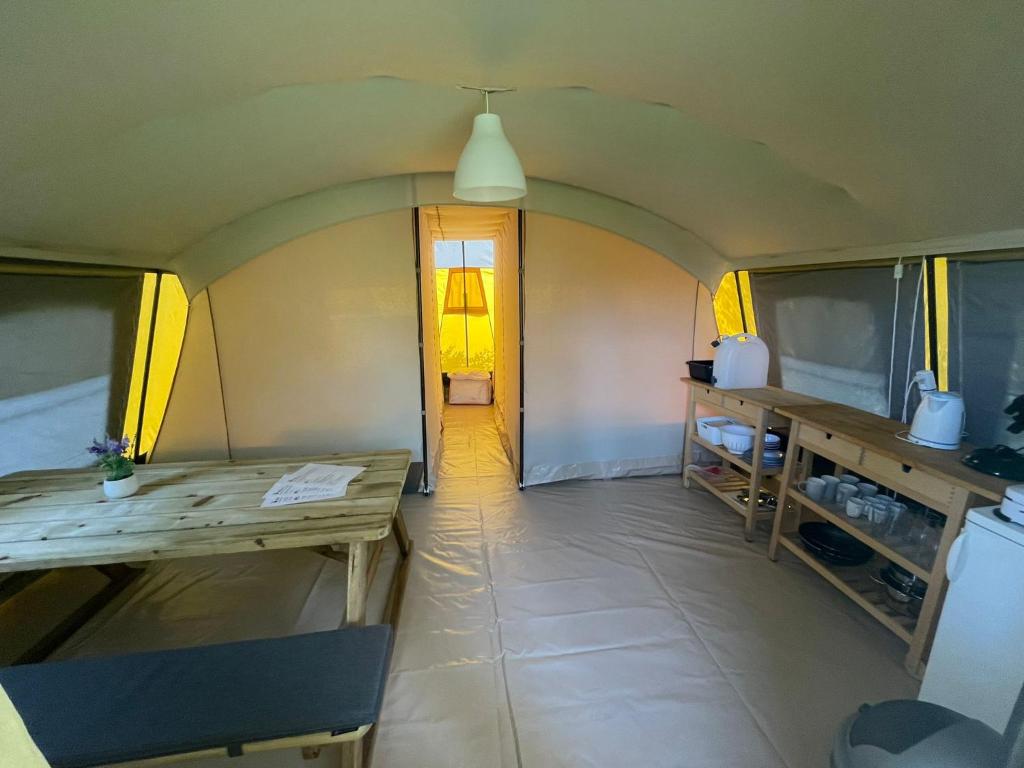 Ingerichte De Waard tent - 5 personen photo 2