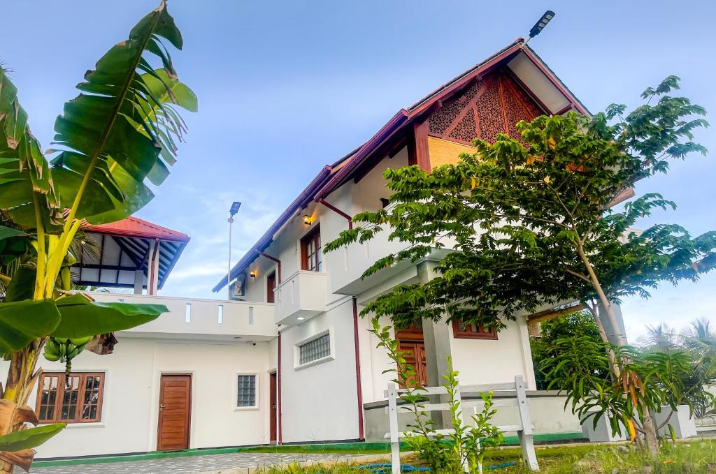 FARONA Beach Villa photo 1