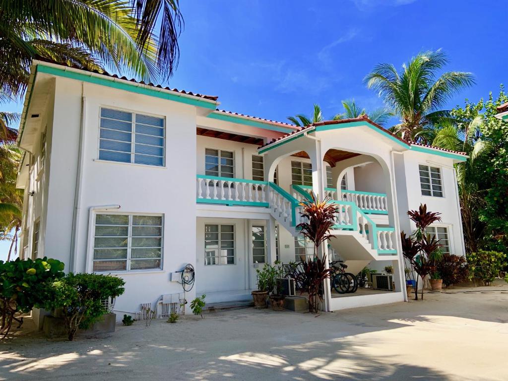 Coral Bay Villas photo 2