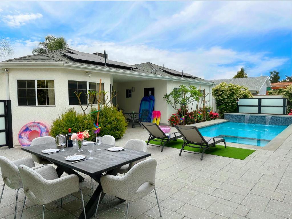 NoHo Luxury Oasis I saltwater pool-spa I sleeps up to 8 I 15 mins from Hollywood photo 1