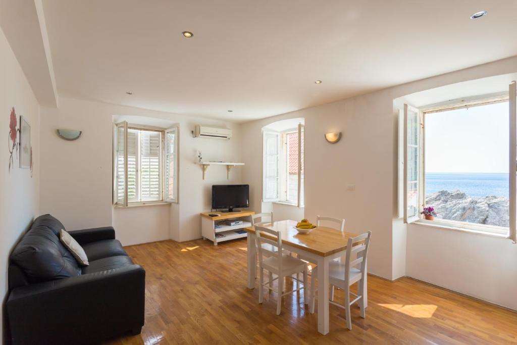 Old City Apartments photo 2