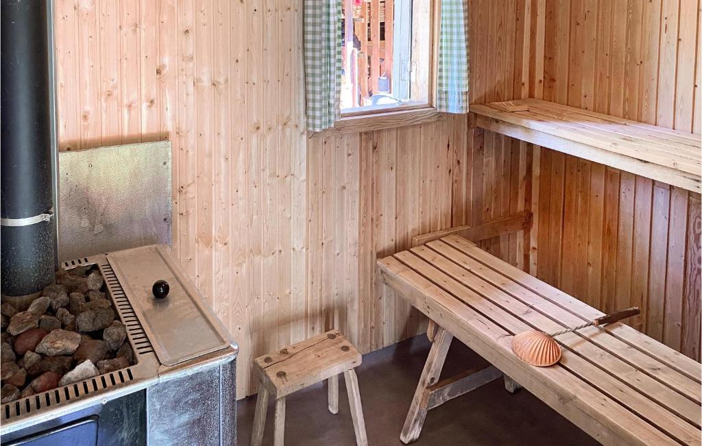 Awesome Home In Nynshamn With Sauna And 3 Bedrooms photo 3