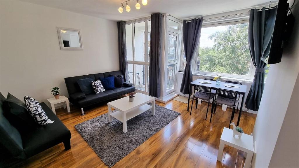Lovely 2 bed Flat in S/E London