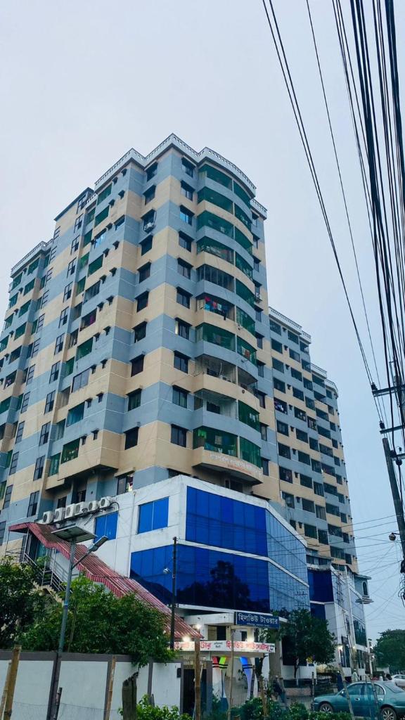 private apartment in hill view tower