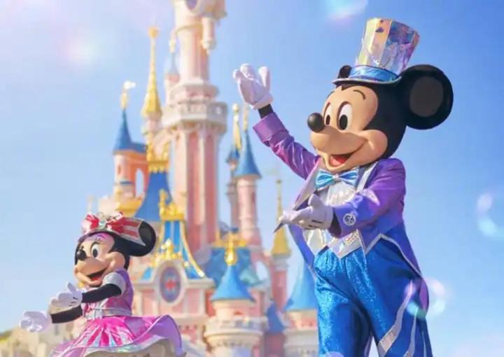 Charmant logement proche Disneyland Paris parking photo 3