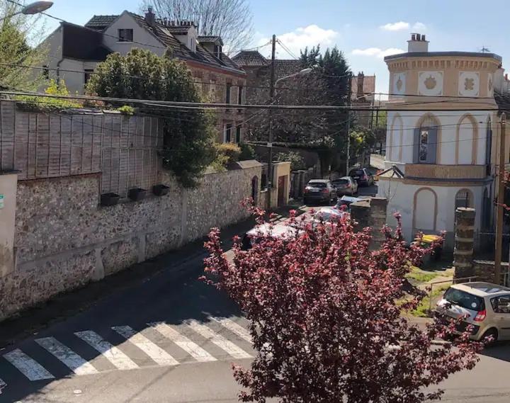 Charmant logement proche Disneyland Paris parking photo 1