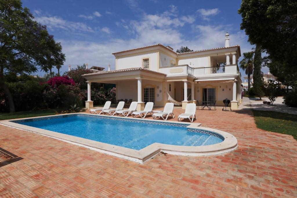 Villa Alvor by GalanteVasques photo 2