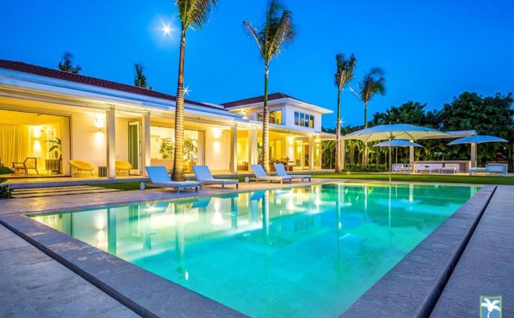 Holiday Villa 11