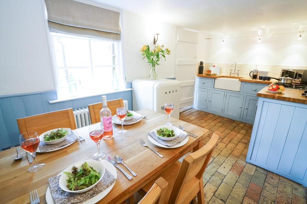 Aldeburgh Cottage photo 3