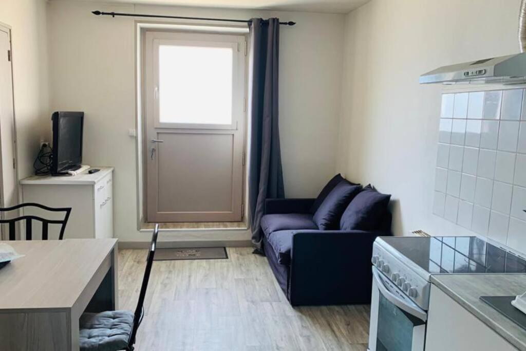 Location appartement proche cité médiévale de Pérouges, CNPE photo 1