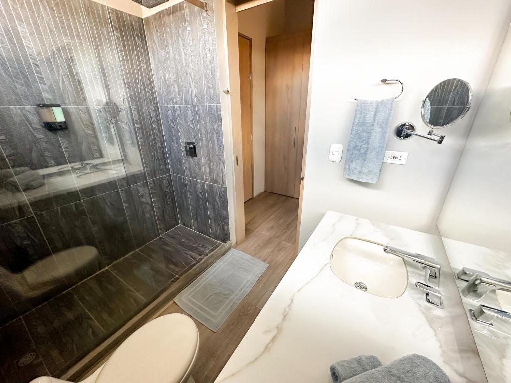 Hotel Arena Suites Bogota - Tap to explore photos