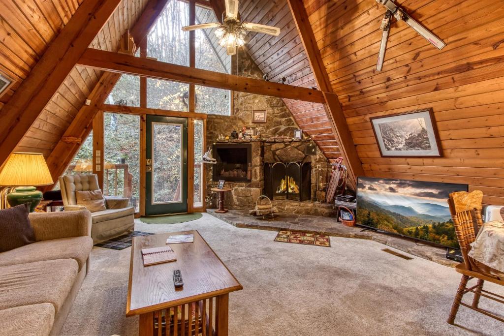 Mountain Springs Chalet image