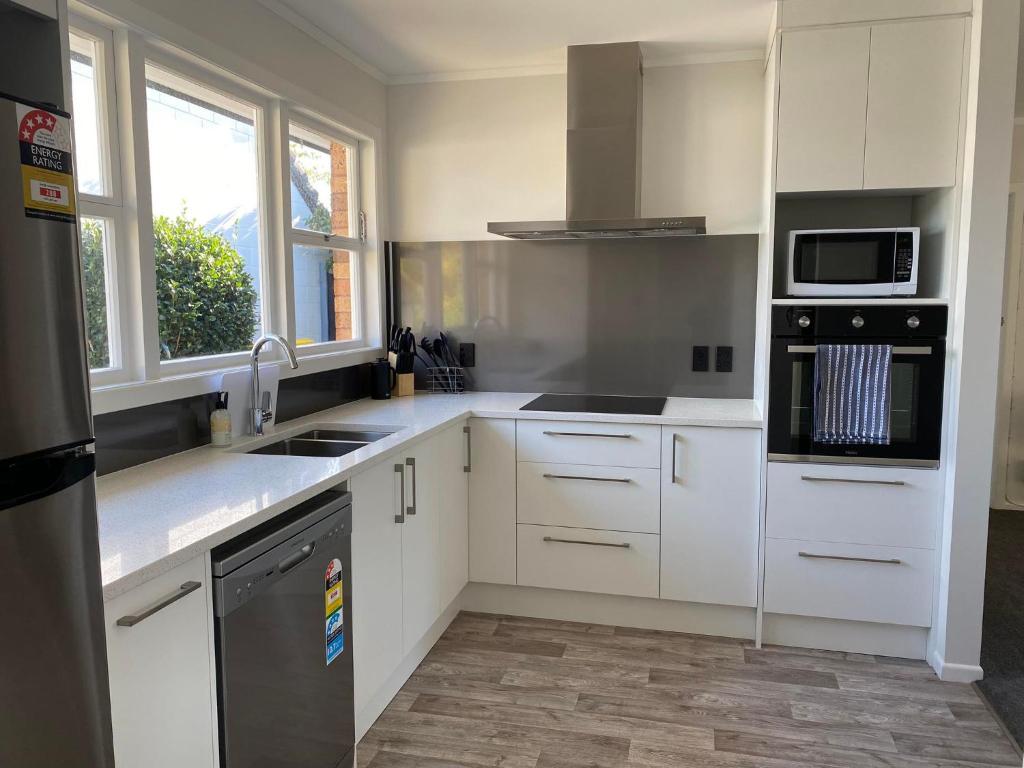 Lovely Newly Renovated Home photo 3
