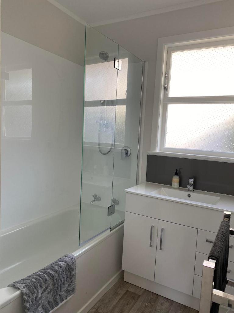 Lovely Newly Renovated Home photo 4