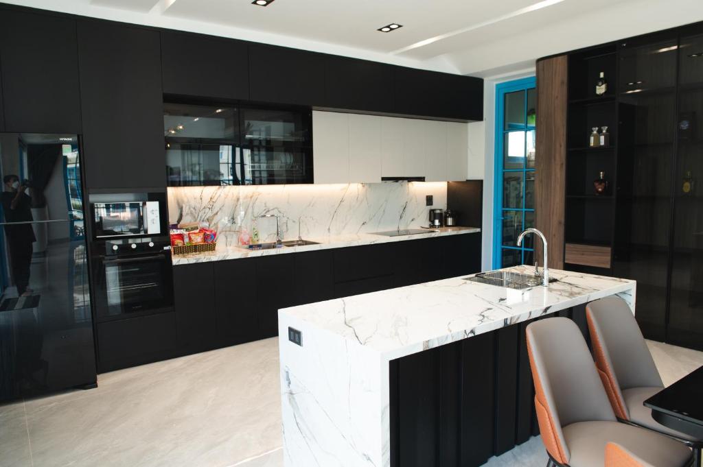 Sunbeach Hotel Ha Long