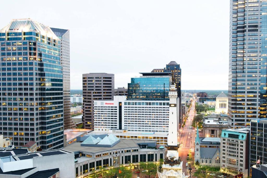 Sheraton Indianapolis City Centre Hotel image