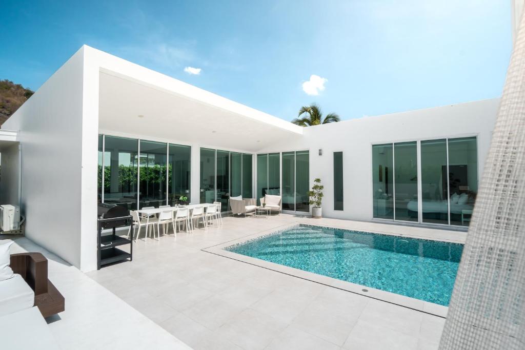 The Stay Huahin - Luxury Private Pool Villa photo 4