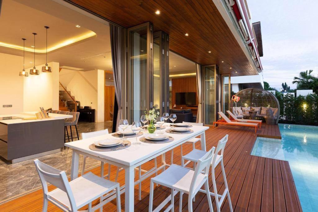 Landmark Villa B photo 2