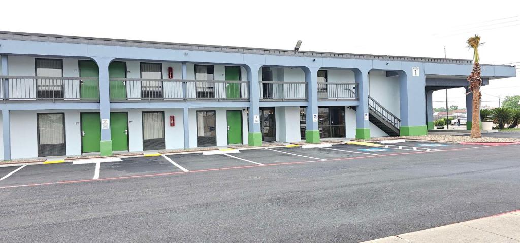 SureStay by Best Western Victoria image