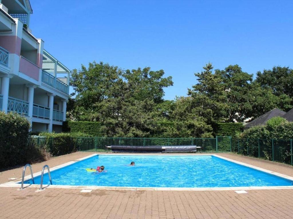 T2 Rez de jardin piscine parking La Baule photo 1