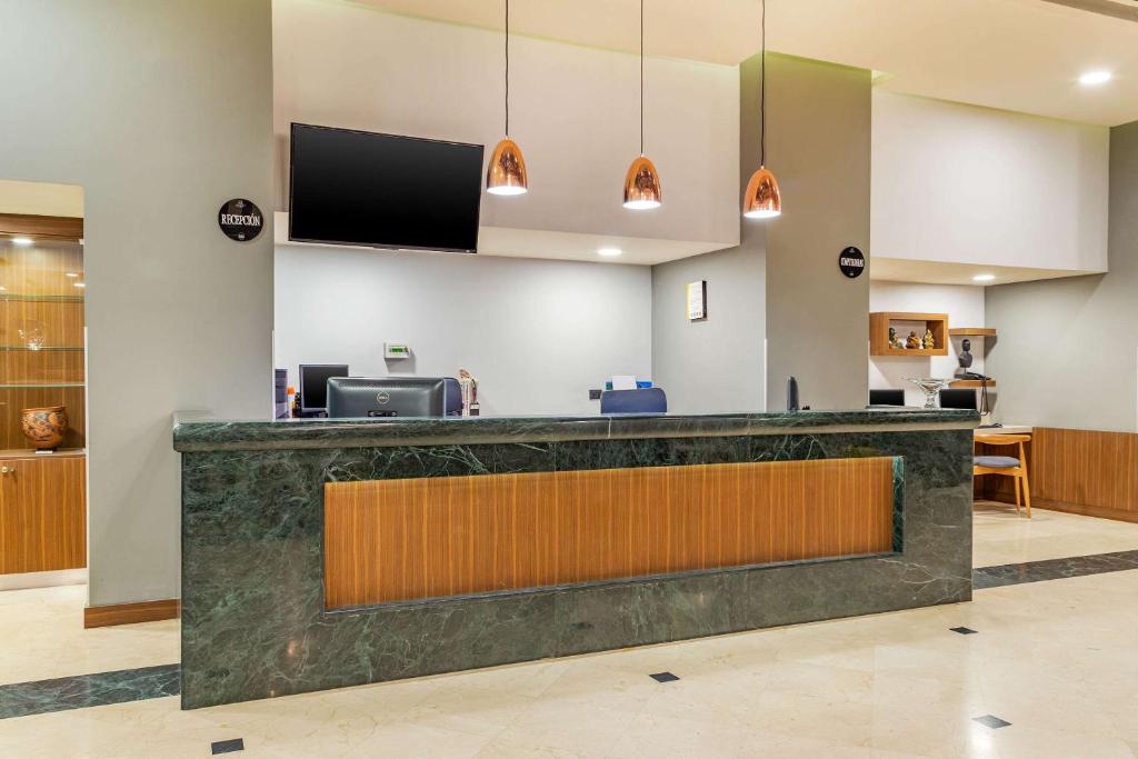 Quality Inn Chihuahua San Francisco photo 3