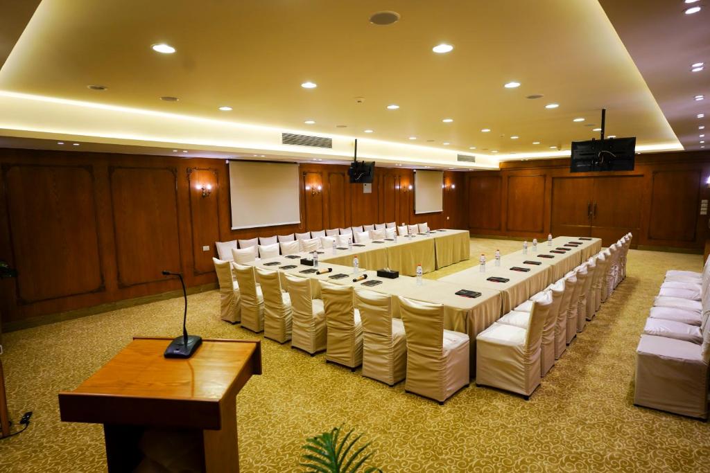 Savoy Hotel ELMinya photo 4