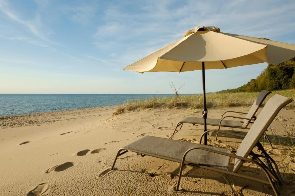 Lake Michigan Beach House photo 1