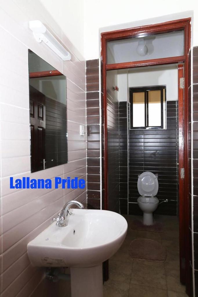 Lalan Apartments photo 1
