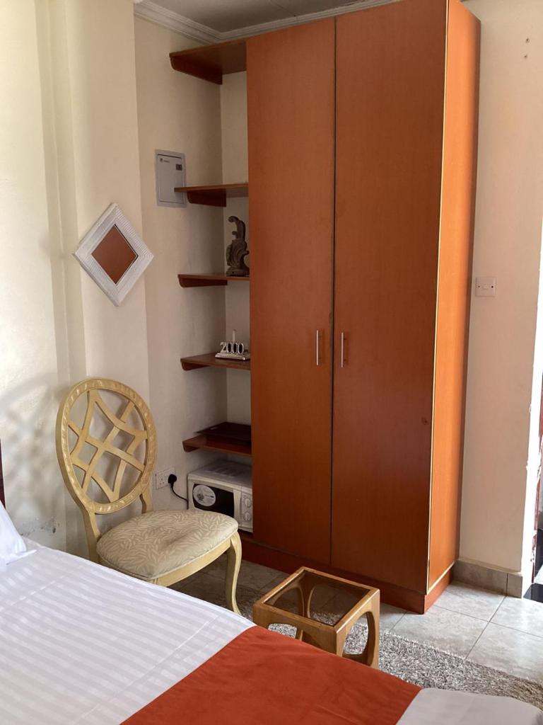 Lalan Apartments photo 2