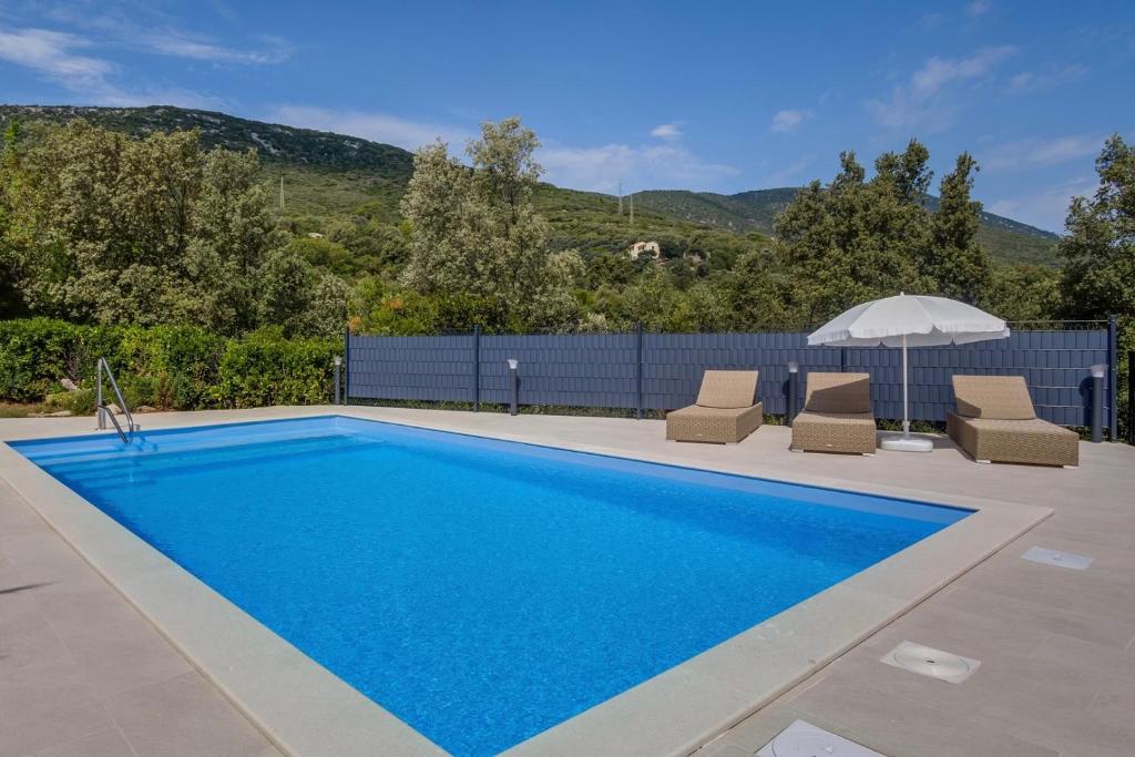 Villa VALERIE with pool and sea view photo 2