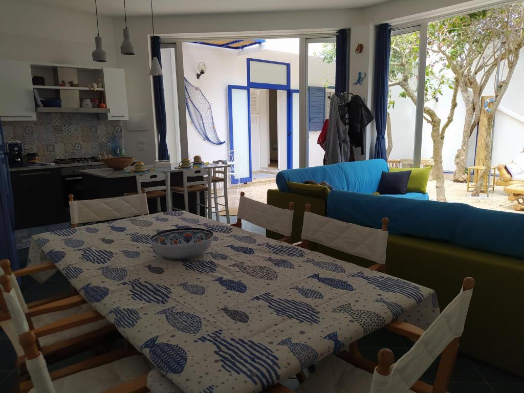 Casa blu photo 3