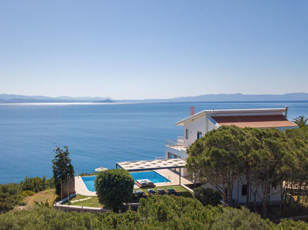 Villa del Mare, built on the edge of the sea