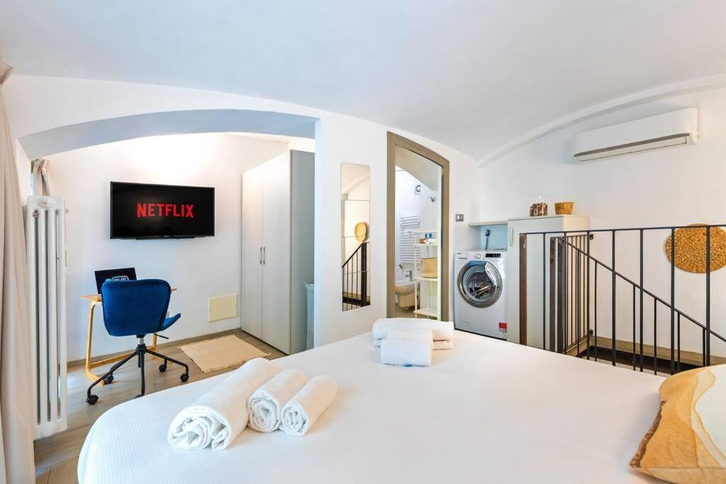 [Centro-Porta Nuova] Moderno Loft con Patio e WiFi, Turin