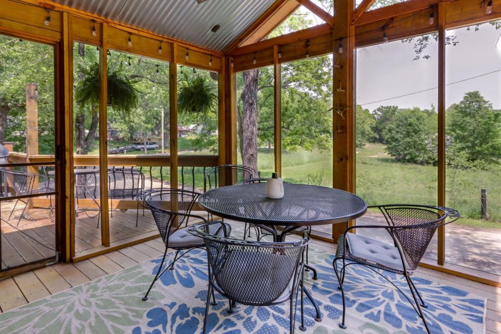 Warsaw Cabin with Sunroom and Lake Access! photo 1
