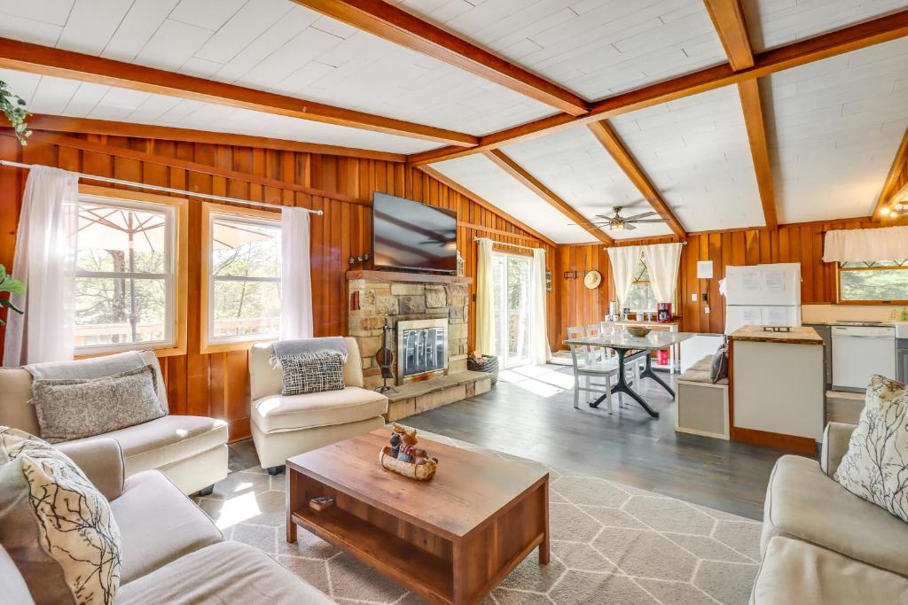 Lakefront Poconos Vacation Rental with Swim Dock! photo 4
