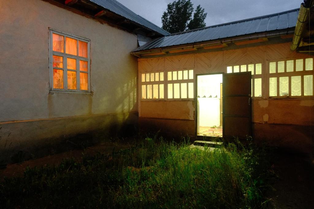 The Arslanbob Forest House photo 4