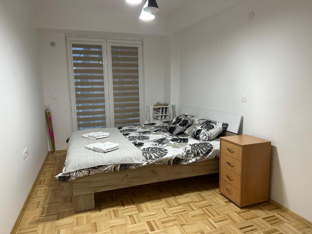 Welcoming Apartment w/ Wi-Fi + Private Bathroom photo 2