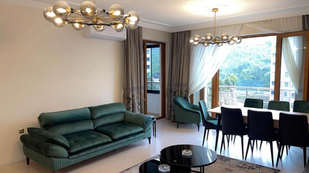 NQ Luxury Apartment photo 1