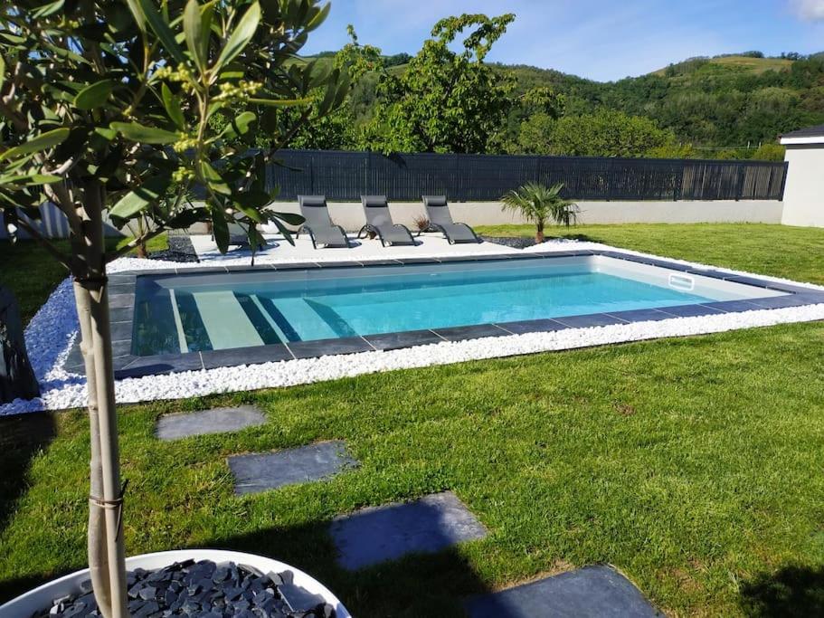 CHAMBRE & SDB PRIVÉE avec piscine en bord de Via Rhona photo 1