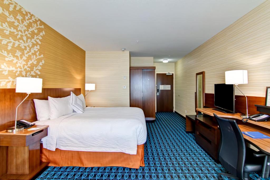 Fairfield Inn & Suites by Marriott Kamloops photo 2
